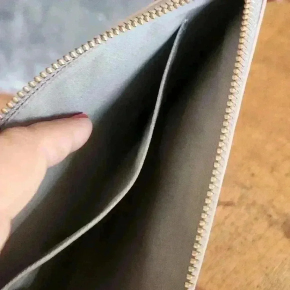 Fossil Large Powder Pink Perferated leather clutch 9.5" NWOT - Picture 7 of 8